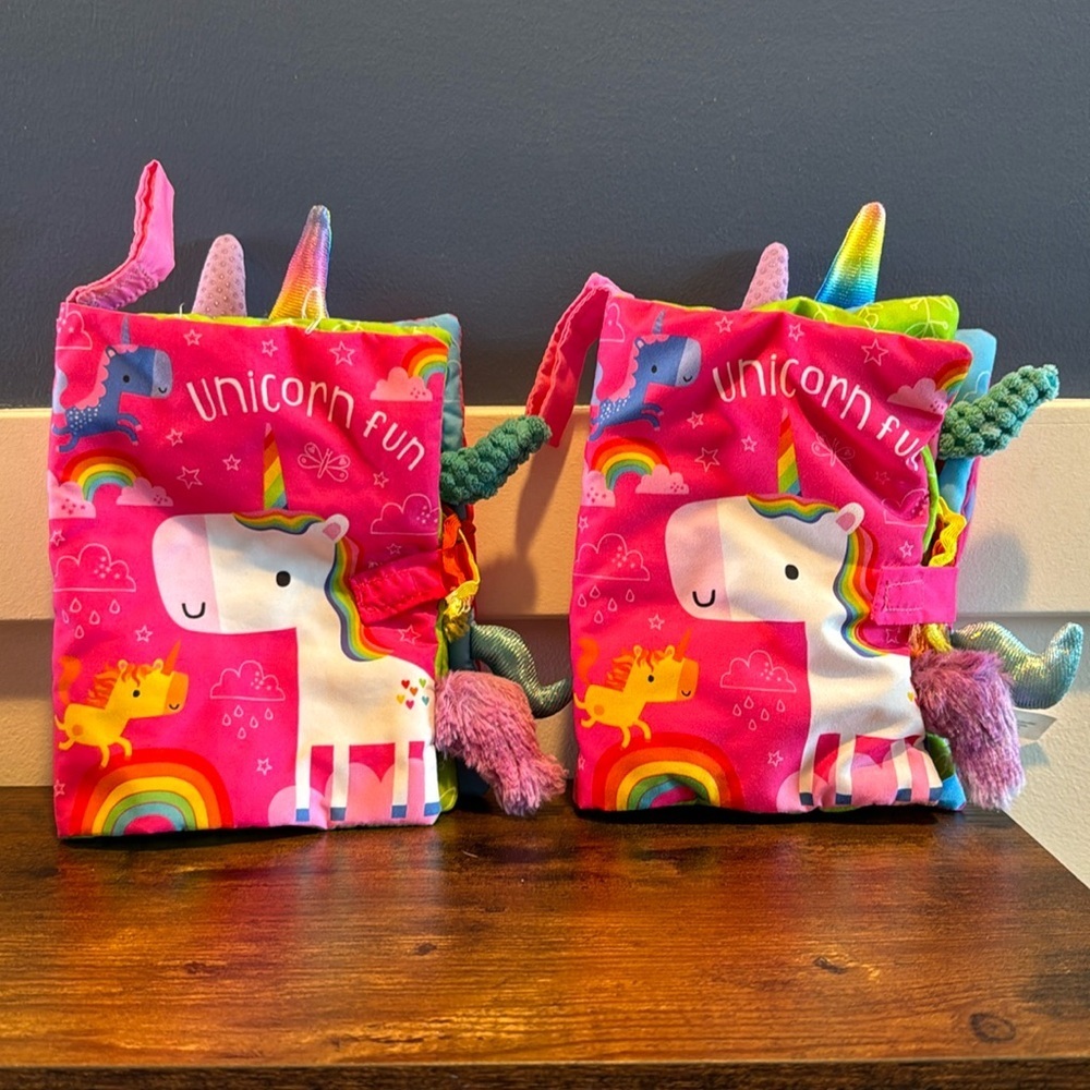 Make believes ideas Unicorn tail soft book set of 2 - twins - crinkle book noise